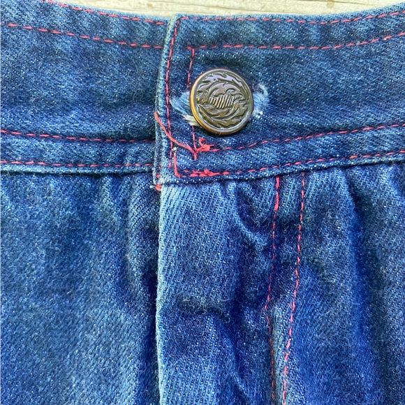 Vintage retro 80’s straight leg jeans with embroidered pockets, 22” waist - Picture 9 of 14